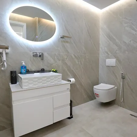 Apartamento Dashaj 302 *